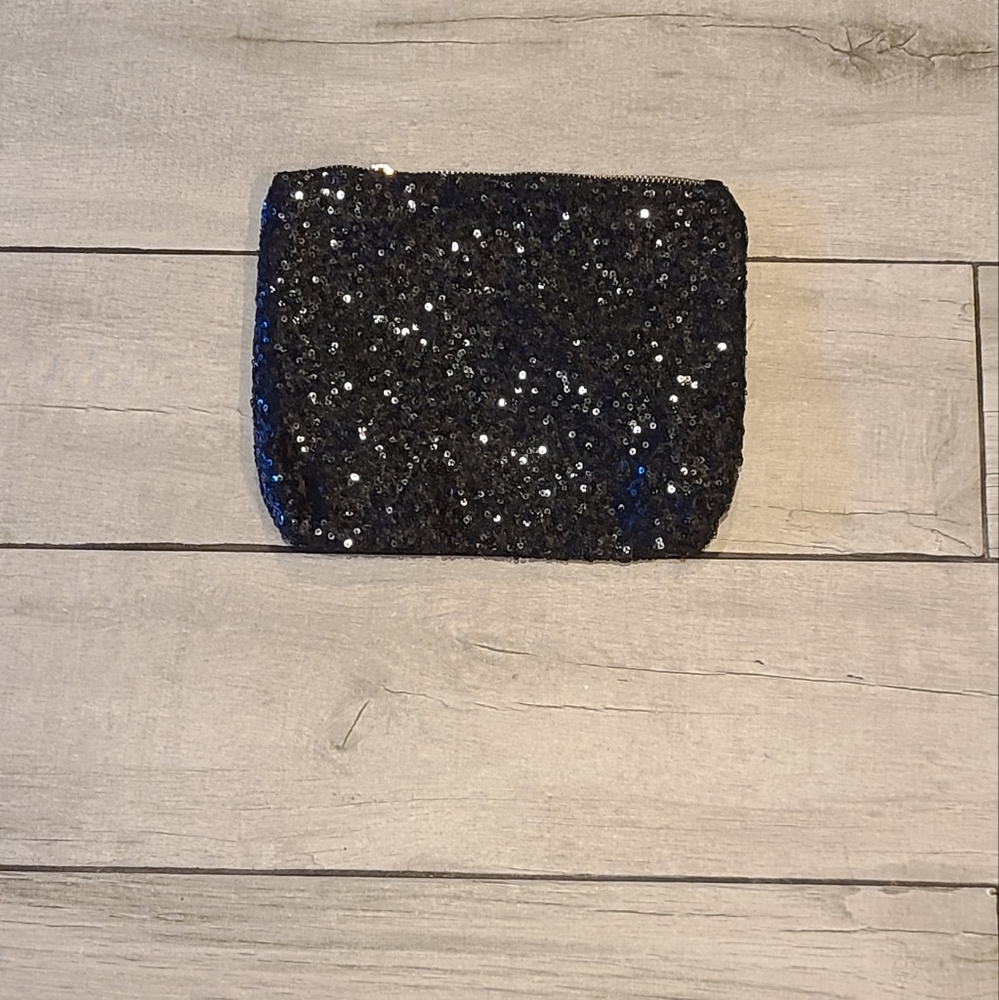 🦔Cotton On sequined clutch🍋